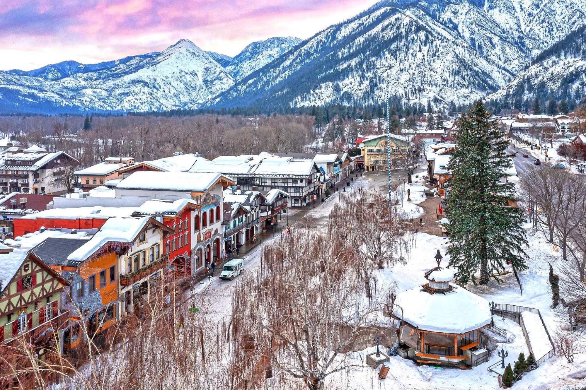 Bear Ridge Cabin Villa เลเวนเวิร์ท ภายนอก รูปภาพ